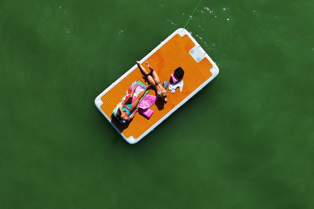 yourFLOAT Schwimmplattform als Badeinsel für die Freizeit