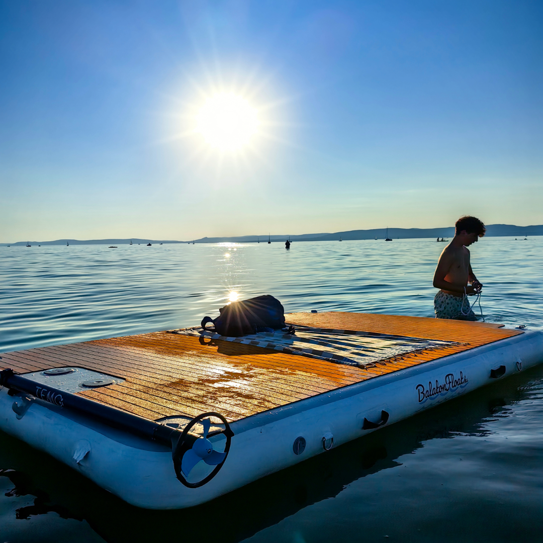 Schwimmplattform Deine Insel - Dein Moment mit TEMO-450 Elektro-Bootsmotor