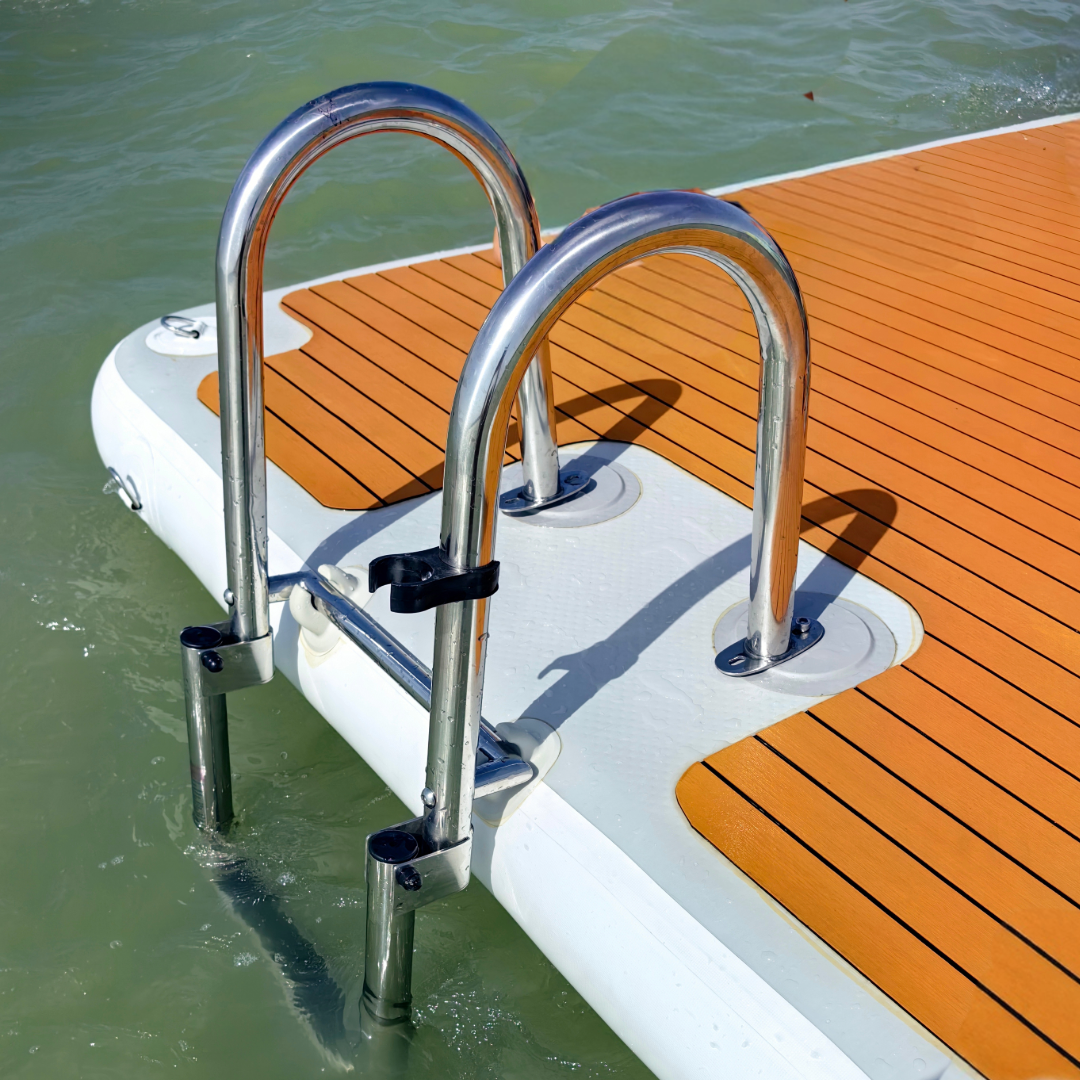 Badeplattform yourFLOAT Prime 4x2 TEAK EVA mit Edelstahlbadeleiter Deine Insel - Dein Moment